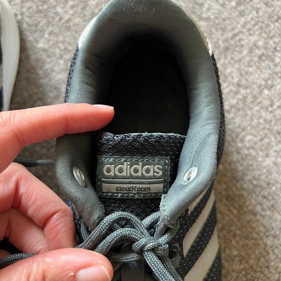 Adidas Cloudfoam Grey Black Running Lightweight Sneaker Shoes 28Y001 Women’s 9.5 - Picture 2 of 11